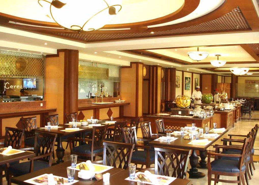 Avari Towers Karachi Restaurant photo The interior of a restaurant in India